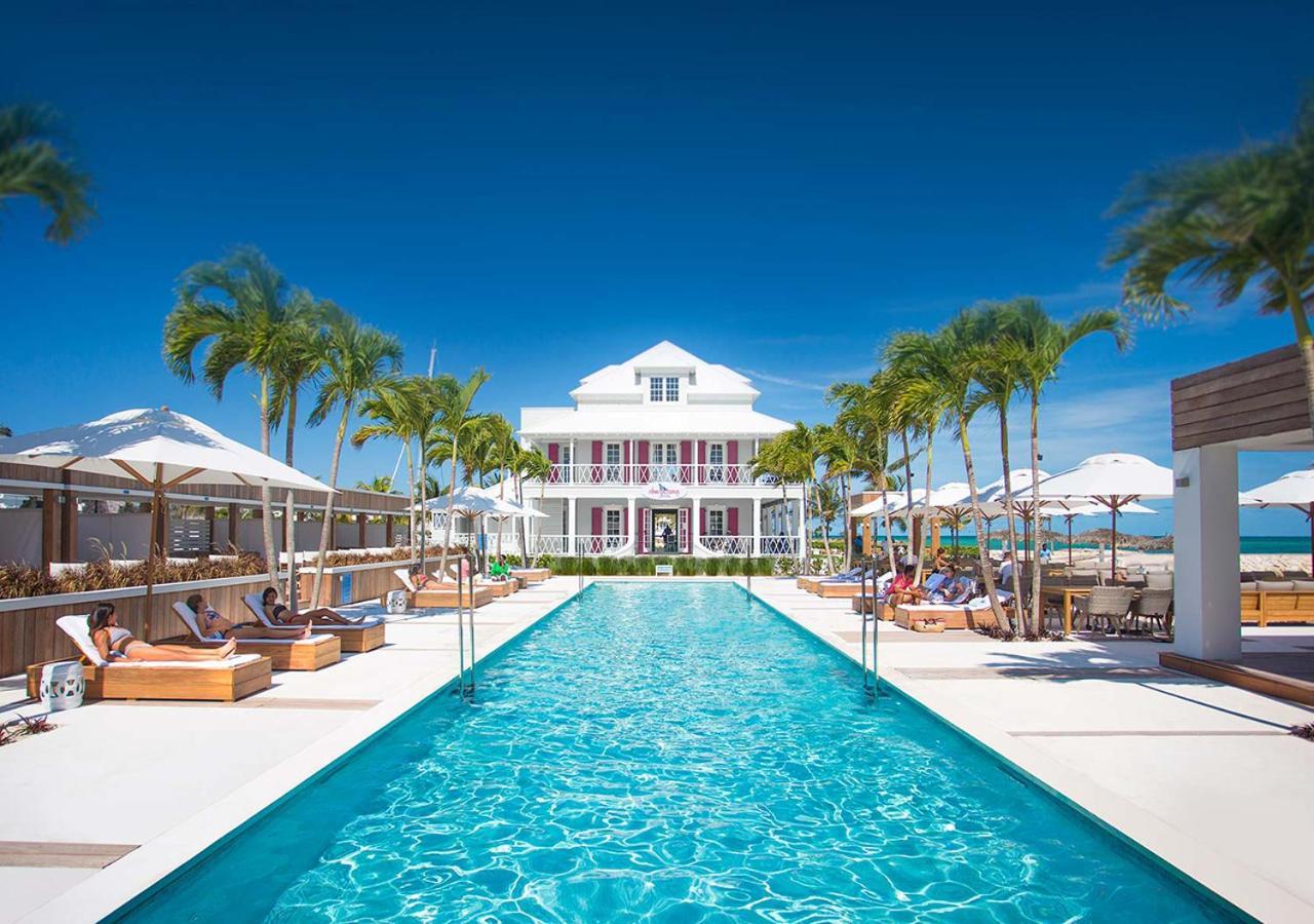 Palm Cay Marina And Resort Nassau Exterior photo
